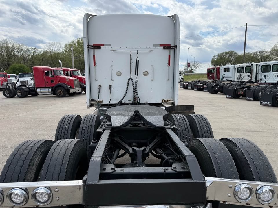 Kenworth W900L