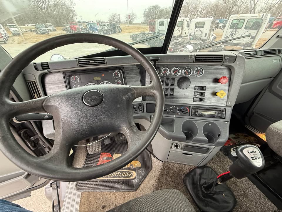 Photo 16
