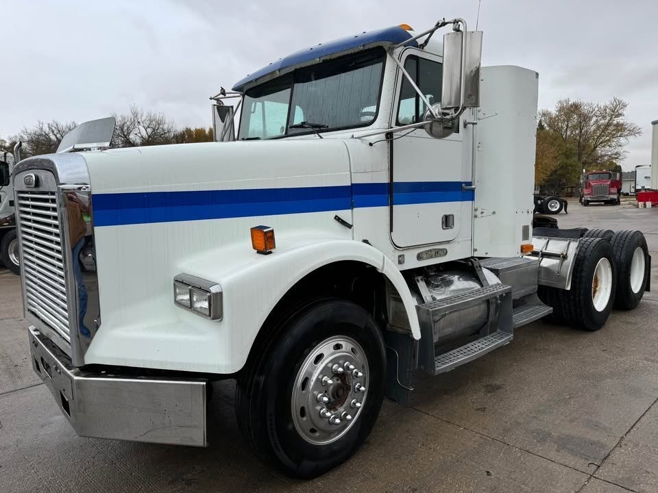 Freightliner FLD120