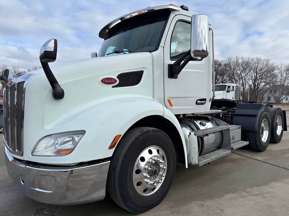 Peterbilt 579