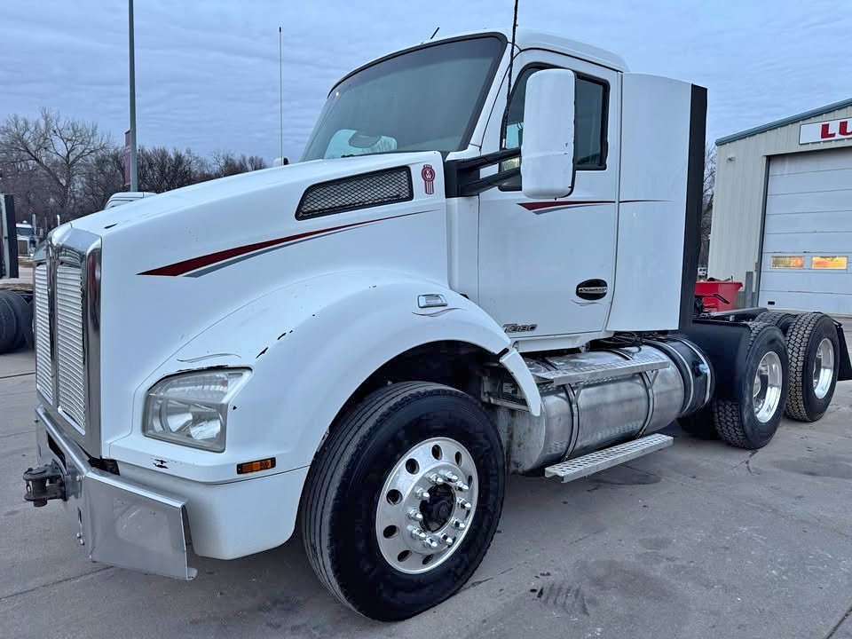 Kenworth T880