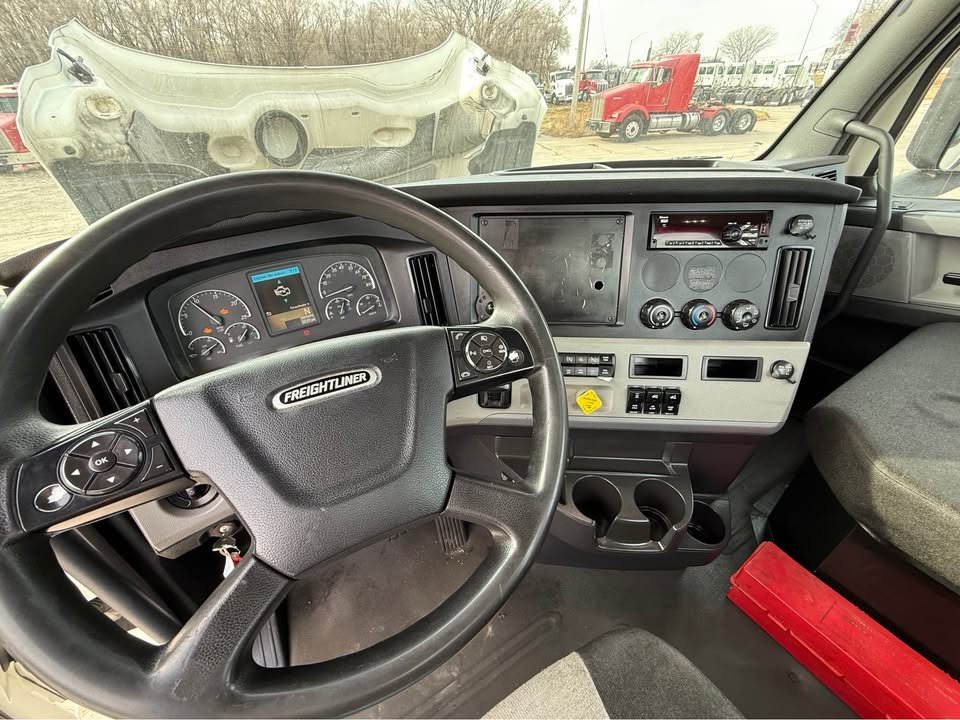 Photo 16