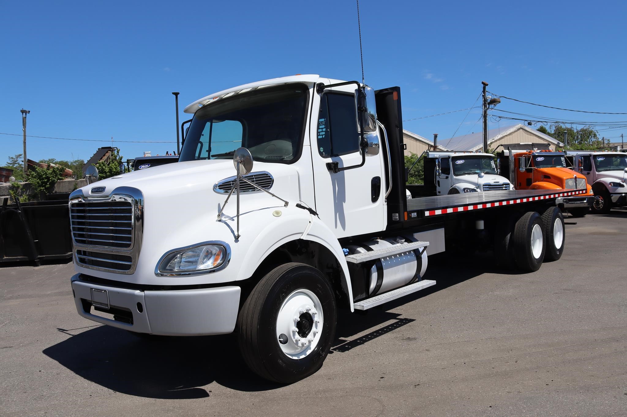 Freightliner BUSINESS CLASS M2 112