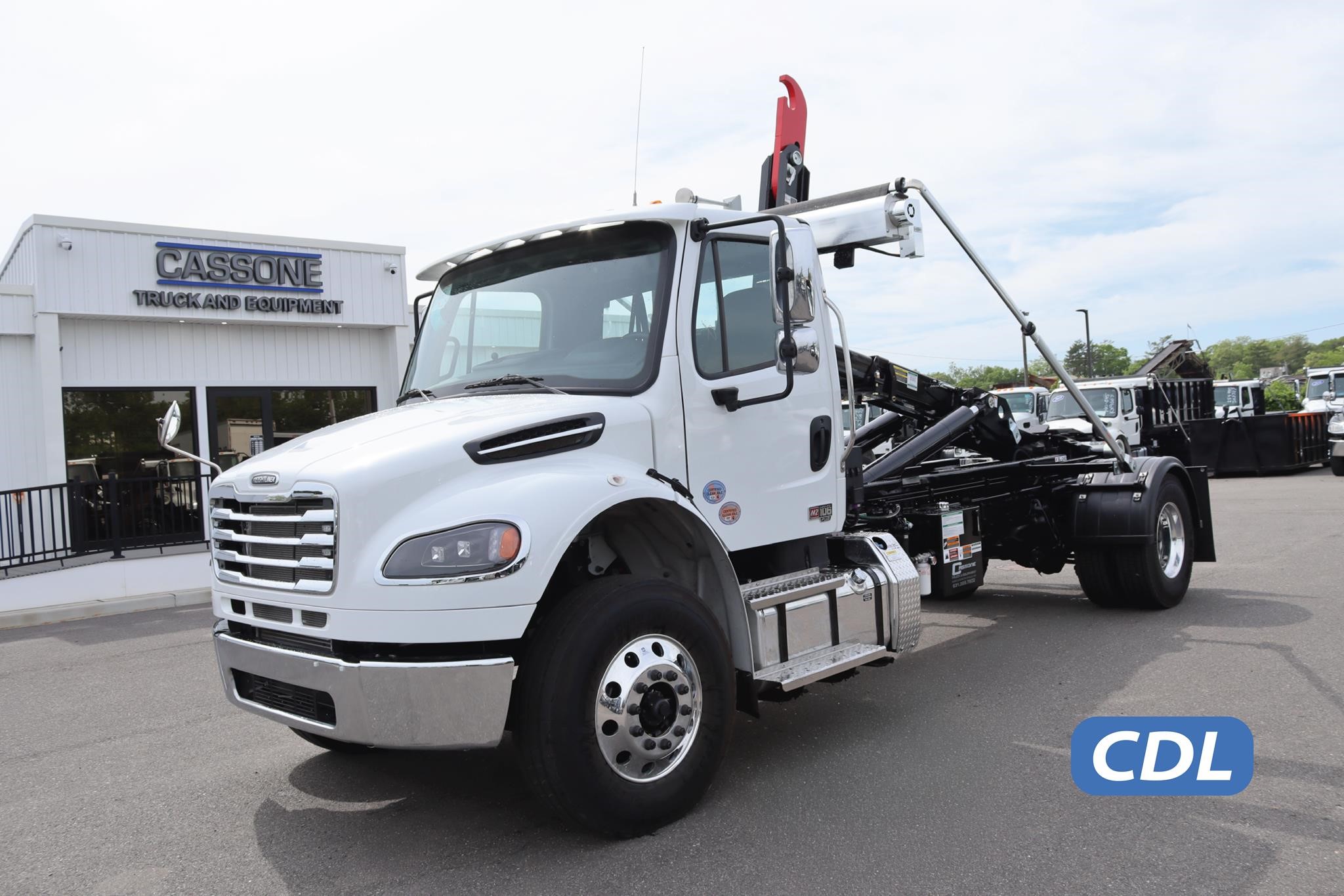 Freightliner BUSINESS CLASS M2 106 PLUS