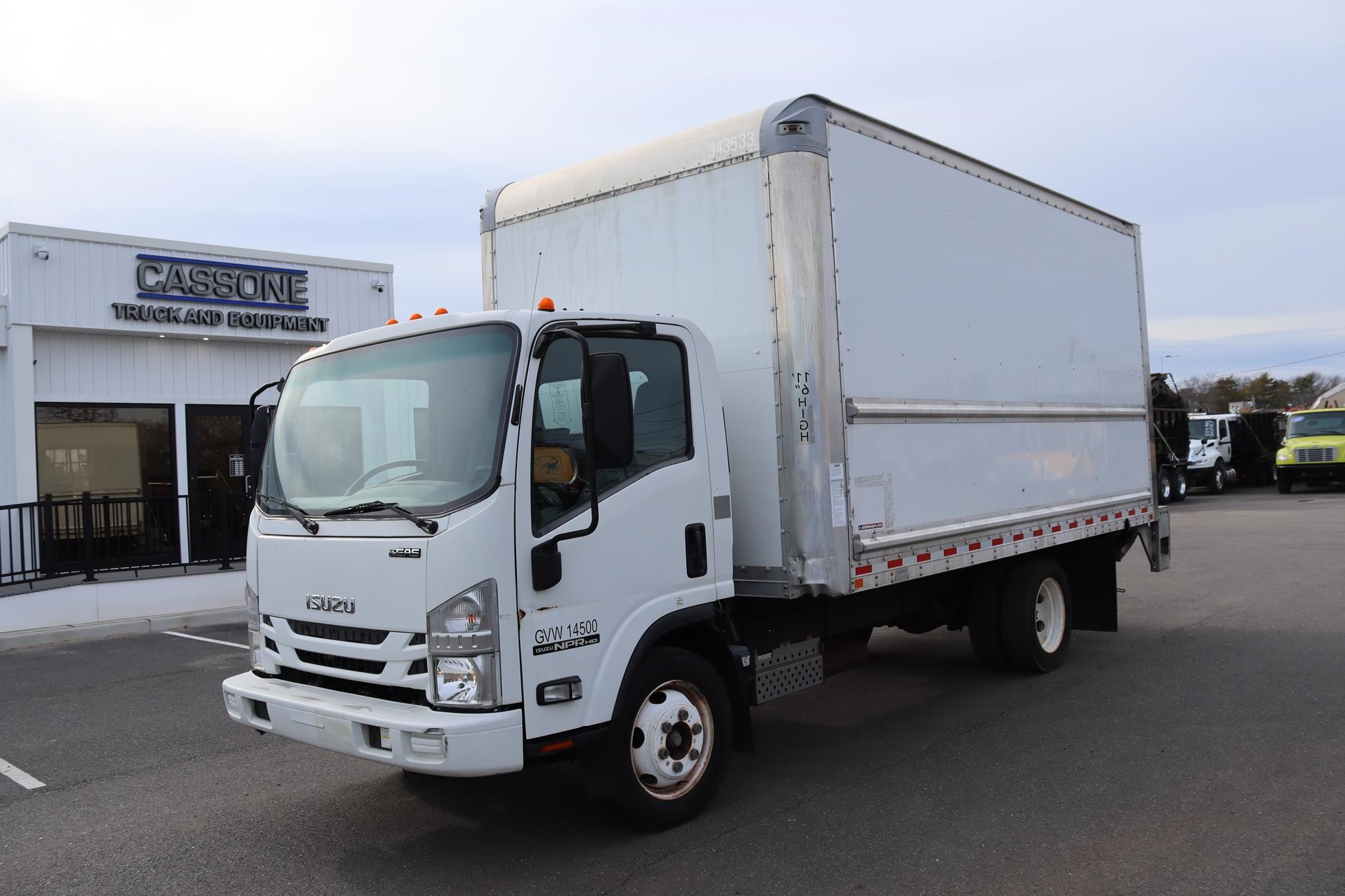 Isuzu NPR HD