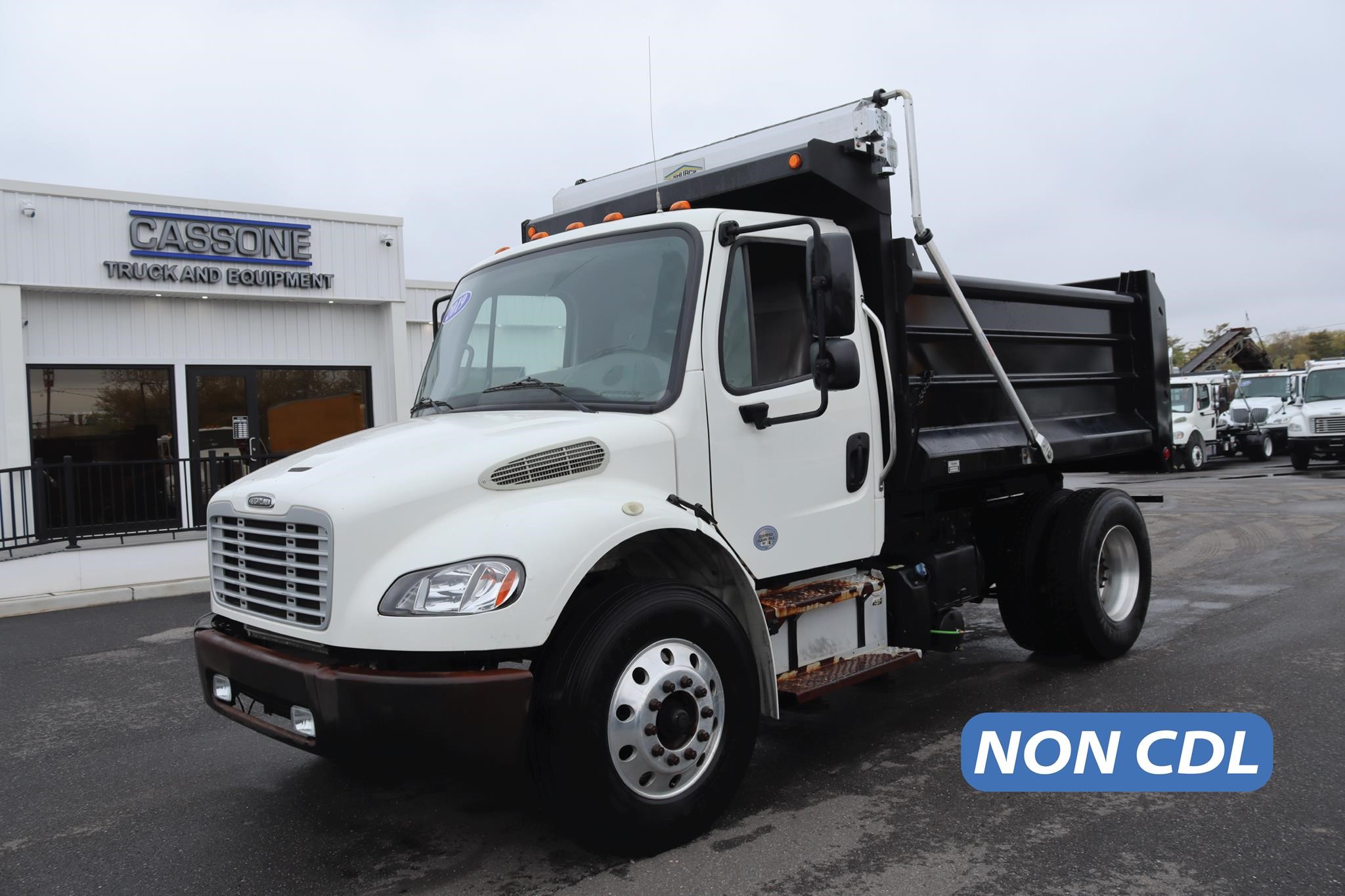 Freightliner BUSINESS CLASS M2 106