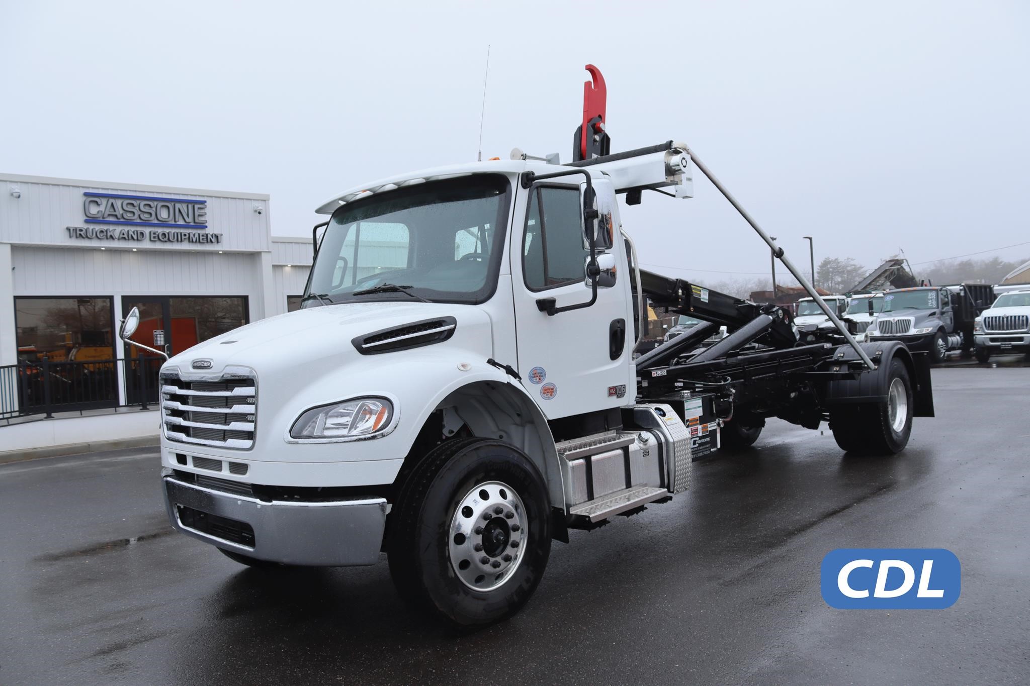 Freightliner BUSINESS CLASS M2 106