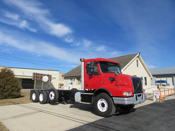 Volvo VHD64B200