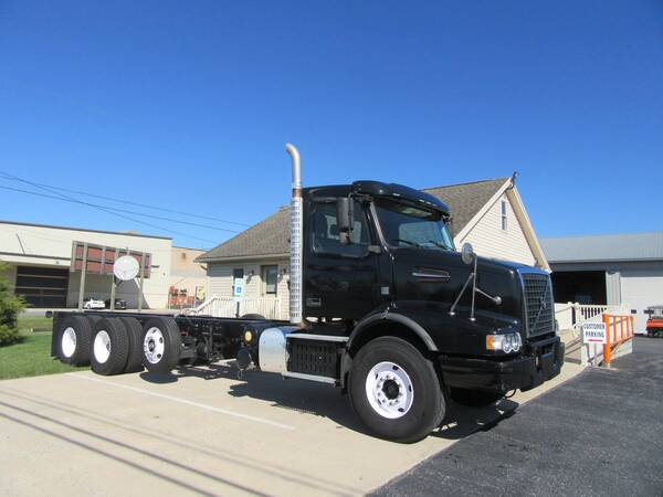 Volvo VHD64F200