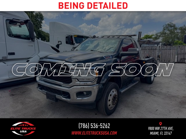 RAM 4500 REGULAR CAB & CHASSIS