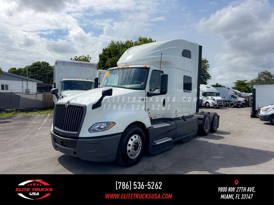 International LT625