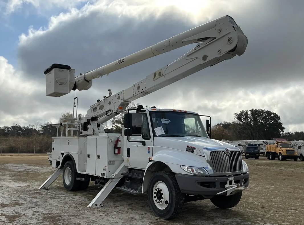 International 4300