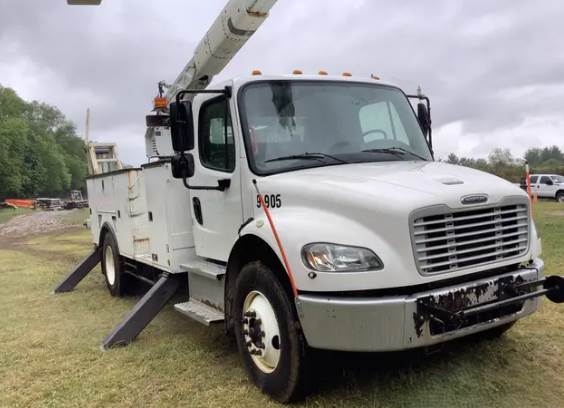 Freightliner M2 106