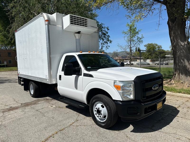 Ford F-350 S.D. Reefer Box Truck