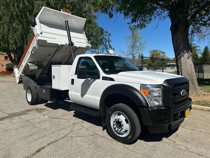 Ford F-550 S.D. 4x4 Gravel Dump Truck