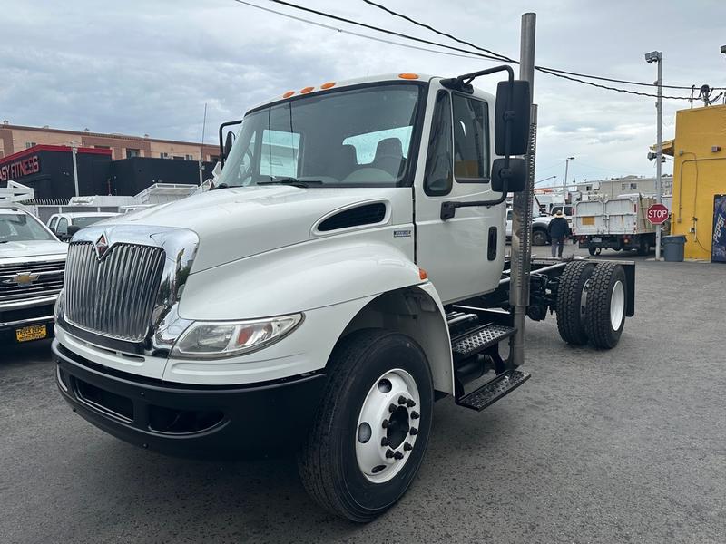 International DuraStar 4400